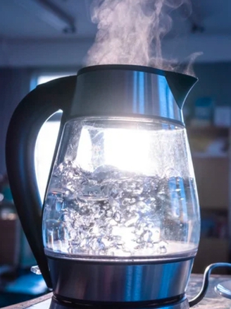 Nước đá không giúp 'mát' khi trời nóng như bạn tưởng