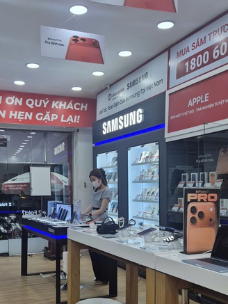 Tiền thưởng tết 'ting ting' vào tài khoản, 'tự thưởng' thế nào để không phung phí?