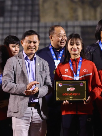 Phong Phú Hà Nam vô địch U.19 nữ quốc gia, đội TP.HCM bị ngược dòng trận cuối