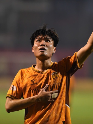 HAGL khiến V-League ngỡ ngàng: 'Bó đũa' khó bẻ, thăng hoa tột độ nhờ...