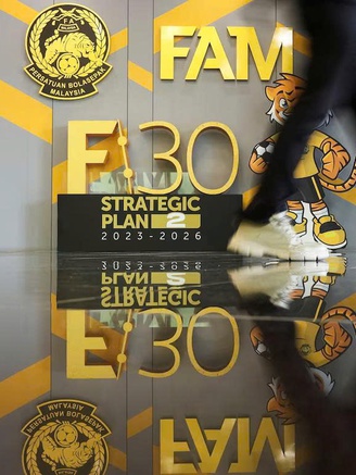 Bóng đá Malaysia dậy sóng vì nội bộ FAM phát sinh vấn đề, AFC tuyên bố thẳng thừng…