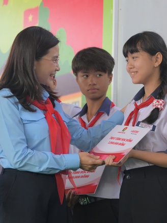Tháng Thanh niên: Mong các bậc cha mẹ dành sự quan tâm đặc biệt đến thiếu nhi