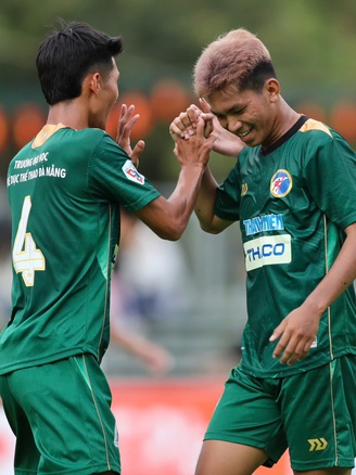 Á quân Trường ĐH TDTT Đà Nẵng biến hóa tài tình, quyết  chinh phục ngôi vương