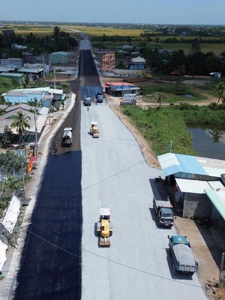 Đường hơn 2.400 tỉ kết nối Đồng Tháp với các tỉnh tăng tốc về đích