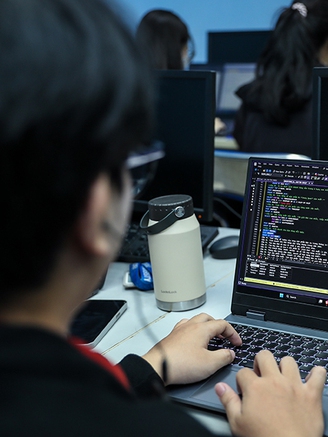 Chọn ngành học thời bùng nổ AI: Cách quốc tế 
giúp sinh viên thích nghi