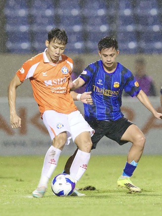 Bảng xếp hạng V-League mới nhất: HAGL và Thanh Hóa cùng nguy to, Đà Nẵng vẫn chìm sâu