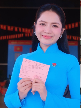 Quyền Linh, Phương Mỹ Chi… cùng dàn sao Việt háo hức đi bầu cử