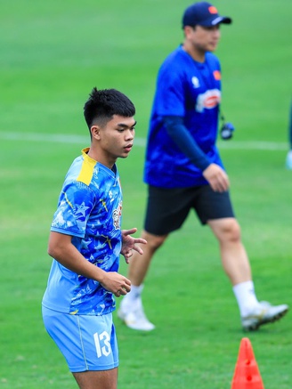 Lê Phát trật khớp vai, lỡ hẹn U.23 Việt Nam đấu giải giao hữu quan trọng tại Trung Quốc