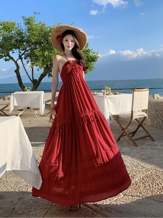 Bí quyết chọn váy maxi tôn dáng, sáng da cho hè này