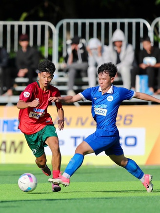 Lá thư của 'thầy giáo làng' cùng bí mật đằng sau đội bóng fair-play nhất giải