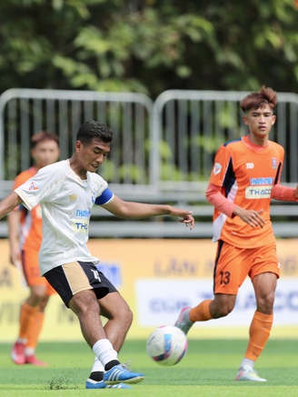 Những chàng tiền vệ tài hoa định đoạt chung kết TNSV THACO cup