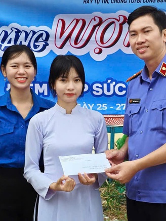 Giải thưởng Lý Tự Trọng 'gọi tên' cán bộ ngành kiểm sát ở Cà Mau