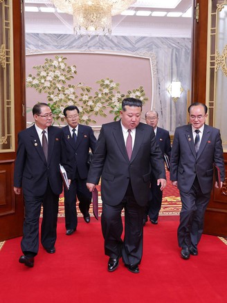 Ông Kim Jong-un tái đắc cử Chủ tịch Ủy ban Quốc vụ Triều Tiên