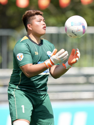 Trỗi dậy sau chấn thương, trở thành thủ môn giỏi nhất TNSV THACO cup 2026