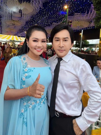 Vì sao Kim Tử Long vắng mặt trong đêm nhạc của ‘người tình sân khấu’?