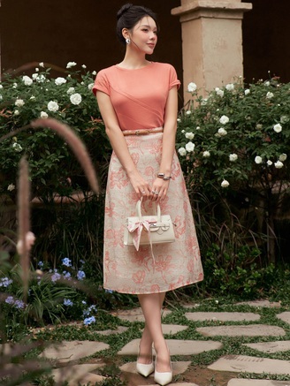 Bản giao hưởng dịu dàng qua những thiết kế váy, áo hoa