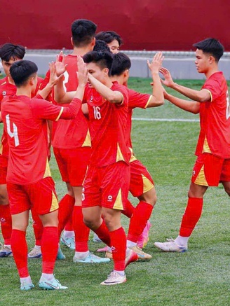 HLV Đinh Hồng Vinh khen những nhân tố nổi bật của U.23 Việt Nam, sẽ thắng Thái Lan?