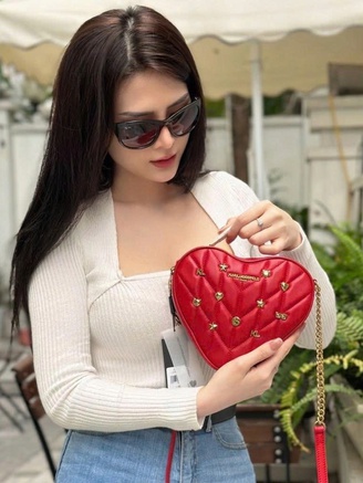 Túi trái tim, phụ kiện nhỏ mang sức hút lớn
