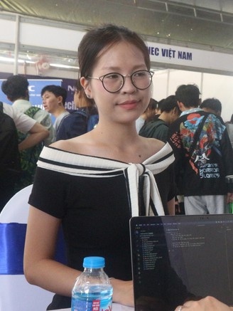 Nhiều việc làm lương từ 15 triệu đồng/tháng trở lên