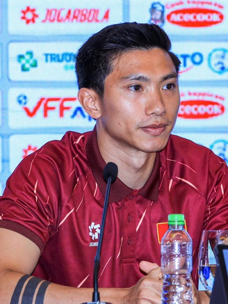 Văn Hậu: ‘Việt Nam và Malaysia sẽ chơi chặt chẽ, chiến thắng thuộc về đội ít sai lầm hơn’