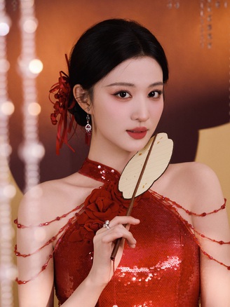 Vương Sở Nhiên là đại sứ thương hiệu mới của Dior, vị thế Jisoo có 'lung lay'?