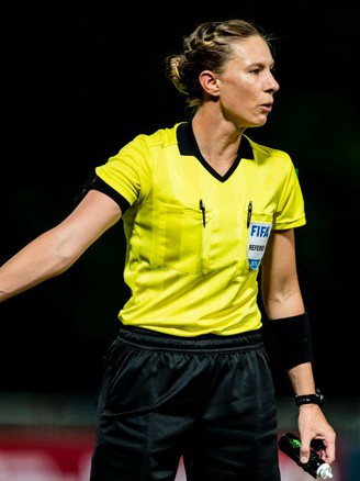 Ê kíp nữ trọng tài Úc điều hành trận đội tuyển nữ Việt Nam đấu Đài Loan: Toàn nhân vật lạ