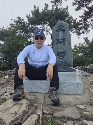 HLV Park Hang-seo dự khai mạc giải TNSV, giao lưu sinh viên Trường ĐH Nha Trang