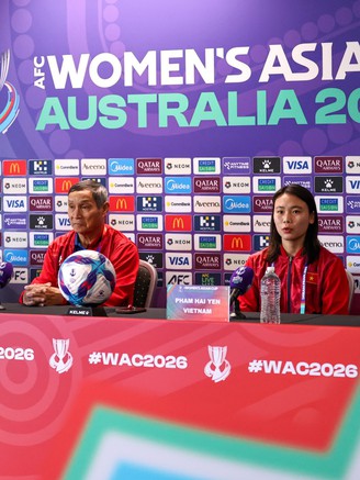 Đội tuyển nữ Việt Nam đấu Đài Loan vào 12 giờ trưa, nắng ‘vỡ đầu’: HLV Mai Đức Chung nói gì?