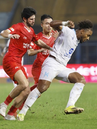 Trung vệ Việt kiều thể hình lý tưởng mà đội tuyển Việt Nam rất cần