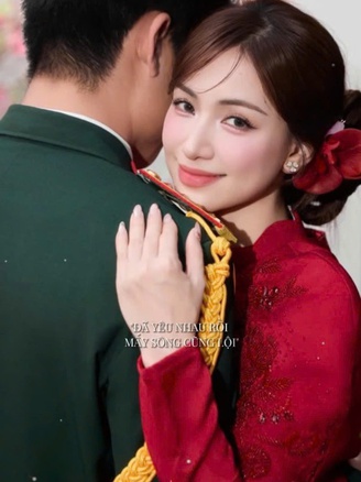 Hòa Minzy công khai chồng sắp cưới là quân nhân