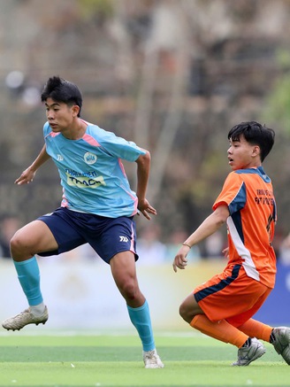 Chủ nhà thể hiện bản lĩnh