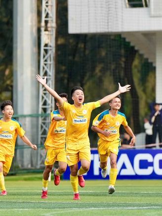 Mang hào khí xứ Thanh thắp lửa bóng đá sinh viên