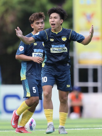 Thua sát nút ĐKVĐ Trường ĐH VH-TT-DL Thanh Hóa, Trường ĐH Công nghệ TP.HCM tiếc nuối khôn nguôi