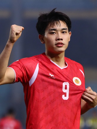 V-League quá khắc nghiệt với Đình Bắc! 