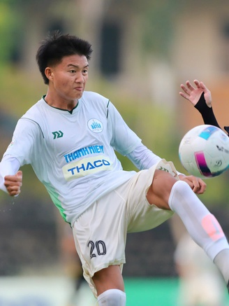 Lộ diện 2 trận bán kết nảy lửa