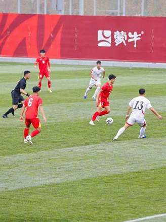 U.23 Việt Nam về nước, HLV Đinh Hồng Vinh chia sẻ điều đặc biệt...