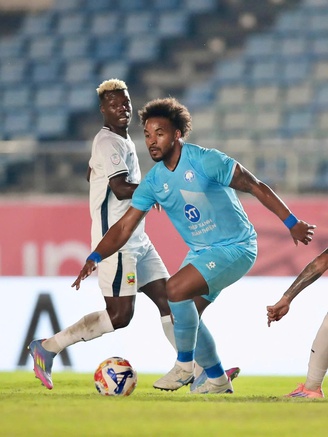 'Báo động đỏ' cho V-League