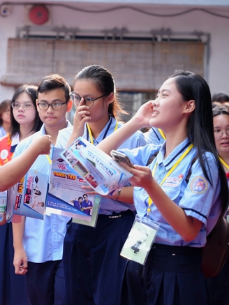 Vì sao gen Alpha thi vào THPT chứ không mặn mà học nghề?