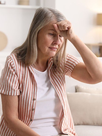 Hay quên có phải là dấu hiệu của bệnh Alzheimer?