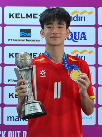 Vén bức màn thành công của U.17 Việt Nam, người hùng Văn Dương được nhận xét gì?