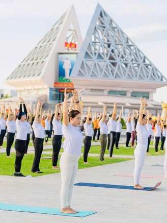 Đình chỉ hoạt động Liên đoàn Yoga tỉnh Khánh Hòa vì chậm sáp nhập