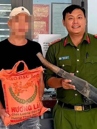 Đổi tiếng pô ồn lấy hạt gạo thơm: Cách làm 'dễ thương' của Công an Khánh Hòa