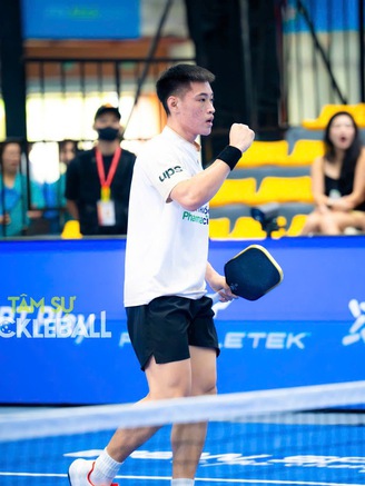 Trương Vinh Hiển tạo ‘địa chấn’ trước tay vợt pickleball số 2 thế giới