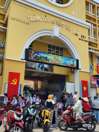 Trứng vịt hấp thịt heo làm 112 người ngộ độc thực phẩm tại Trường Đặng Thùy Trâm