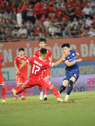 Đình Bắc đua Vua phá lưới V-League, tại sao không?