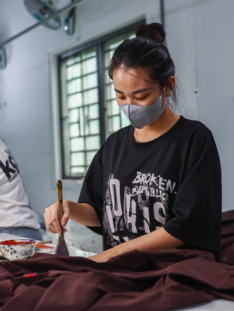 Chưa tới 30 tuổi đã thấy... già