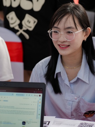 Người trẻ đi làm nhưng không muốn gắn bó lâu dài, doanh nghiệp ứng phó sao?