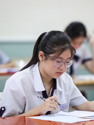 Ôn thi tốt nghiệp THPT như thế nào với môn bị mất căn bản?