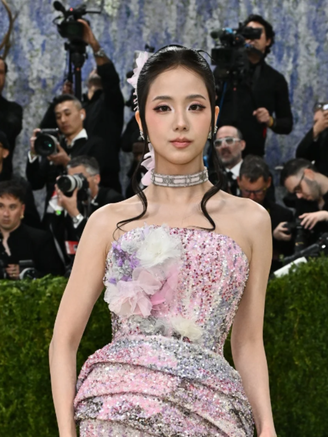 Jisoo (Blackpink) lại vướng ồn ào?