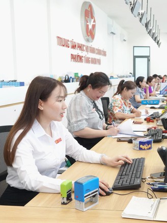 Thủ tục gọn, dân lợi: Giải quyết tại phường, bớt khâu trung gian